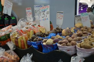Paniers de légumes au marché Jean-Talon